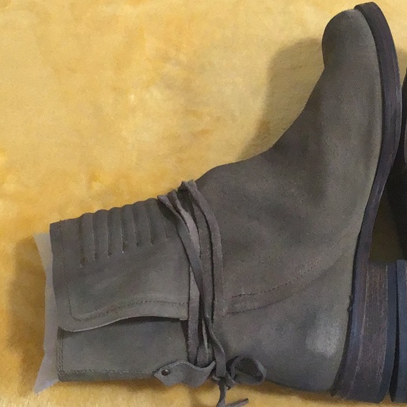 EUC FREE PEOPLE Wrap Around Tie Style Suede Boots 7.5” Shaft Height - Picture 9 of 11